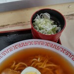 駅そば そば・うどん八起家 - ネギ3倍