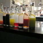 ラ・ボンヌターブル - ペアリング用のジュースが壮観！