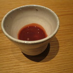 ラ・ボンヌターブル - 畠のミックスジュース：ビーツ、蕪の葉、すり下ろし林檎
      