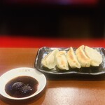 24時間 餃子酒場 - ② 580円：淡路玉葱餃子