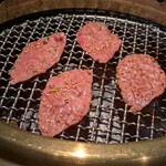 焼肉鍋問屋　志方 - センボン