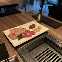 焼肉うしごろ 新宿三丁目店 - 