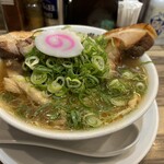 焼豚中華そば 啜る - 