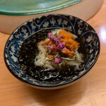 浪速 鮨波留加 - セコ蟹とモズク