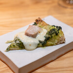 尾山台 山田 - 天然ぶり カレイのエンガワ 大葉のジェノベーゼのピッツァ