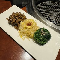 蕃 YORONIKU - 