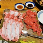 海鮮食堂 つなや - スプーンでほじほじして