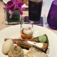 スミレオオサカ - 