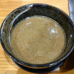 つけ麺 夢人 - 焦がしつけ麺のスープ