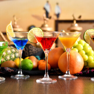 オシャレなカクテルも豊富なネオエスニック居酒屋