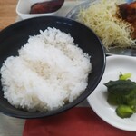 笑味処 よってっ亭 - ごはんと漬物