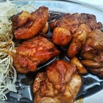 笑味処 よってっ亭 - 奥三河鶏 鶏テキ にんにくたっぷりで絶品