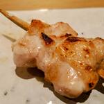焼鳥 ひら野 - 胸小肉（美味そうすぎて撮影前に一口食っちった（笑））
