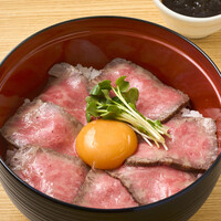 常陸牛のローストビーフ丼