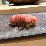 すし匠 - 鮪トロ漬けのにぎり