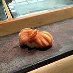 すし匠 - 赤貝のにぎり