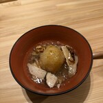 壱面 - ふぐ入り百合根饅頭松茸和え