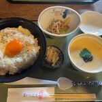 白金台所 茶わんむし 下釜 - 茶碗蒸し御膳の親子丼プラチナ 1200円