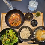 be my flora kitchen - 豆腐と鶏ひき肉のヘルシーハンバーグ