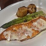 BLUE FIN - サーモン＆ホタテ