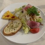 パスタハウス al dente - 前菜と云うよりか、野菜サラダでしょ（笑）