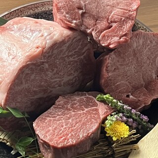 毎日仕入れる上質なお肉を特別価格で♪その日だけの限定部位も！