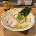 ジャパニーズ ラーメン 五感 - 特上塩らぁめん¥1900、瓶ビール（小）¥500