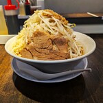 豚仙人 - 国産ミニ豚ラーメン