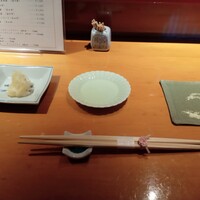 乙女寿司 - 箸には水引が