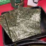 王道家直系 IEKEI TOKYO - 油そばに海苔追加したら皿で出てきた