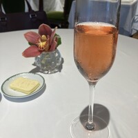 シェ・イノ - 