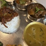 ダルバート食堂 ムスタンタカリチューロ - 
