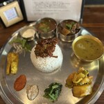 ダルバート食堂 ムスタンタカリチューロ - 