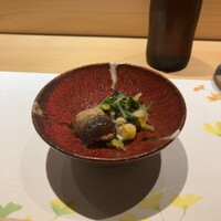 大阪 京橋 鮨 黒潮海閤 - 小鉢は、まぐろの八幡巻きと小松菜のおひたし