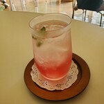 time&space 愛宕下 - 山桃ジュース