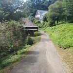 time&space 愛宕下 - 坂を下る