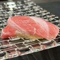 赤坂 鮨大谷 - トロの砂ずり
                  長崎の藻塩
