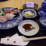 先鋒。いきなり前田利家が槍を持って現れる。