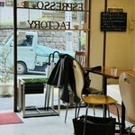 エスプレッソ ファクトリー - 