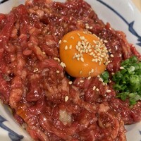 牛刺しと焼肉 仔虎 クリスロード店 - 
