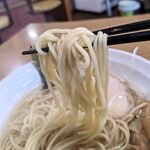 ラーメン おこじょ - 中細麺