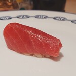 鮨 尚充 - やま幸 マグロ 背中側の赤身