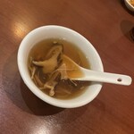 横浜中華街 彩り五色小籠包専門店 龍海飯店 - 