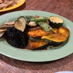 海南チキンライス 夢飯 - 揚げ野菜サラダ