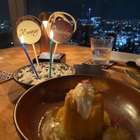 ザ タヴァン グリル＆ラウンジ - 