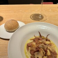 マンサルヴァ - パスタ①ニョケッティ　ヤリイカ　さつまいも　実山椒
                    さつまいもは下のソースはべにはるか。上の揚げたものは鳴門金時だそうです。
                    
                    パンはパーラー江古田のもの