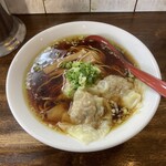 中華そば カリフォルニア - 女子ワンタンそば黒