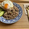 SIP HOK THAI CAFE - ムーサップパッタクライ 880円