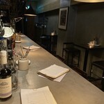 ekao - 店内薄暗くて雰囲気良いです