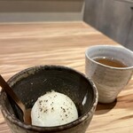 恵比寿馬くろう - 塩アイス